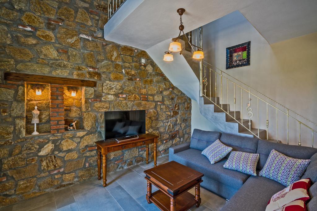 Mediterraneo Luxury Suites Halkidiki Vourvourou Exterior foto